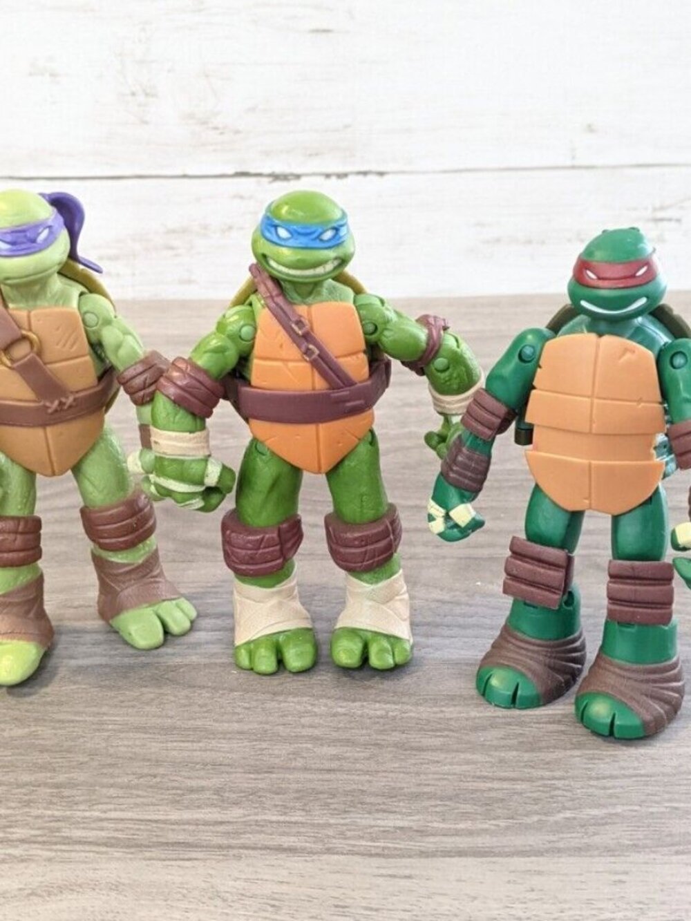 LOT of 8 teenage Mutant ninja turtles action figures - Picture 2 of 13
